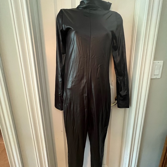 Wet look  catsuit Halloween costume size small NEW - Picture 5 of 5